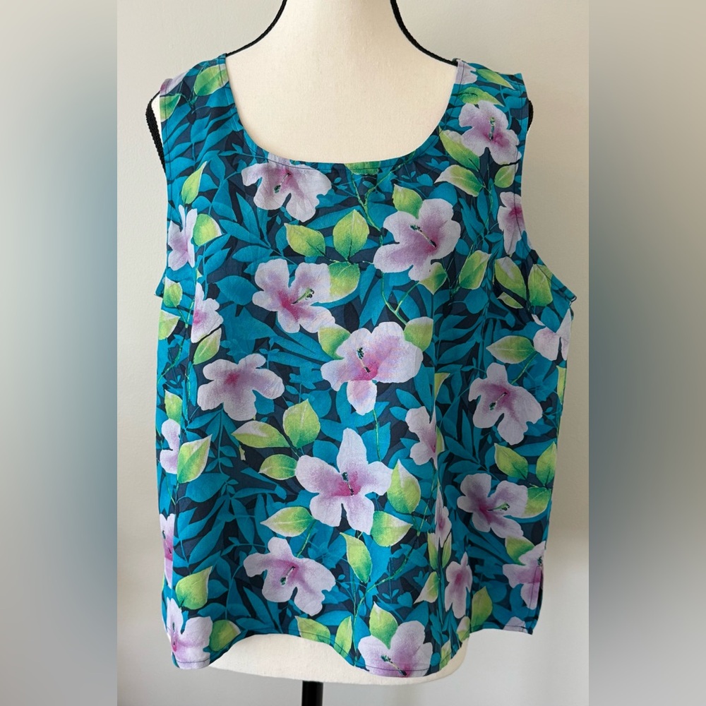 Silk Amanda Smith Blue Floral Tank Top